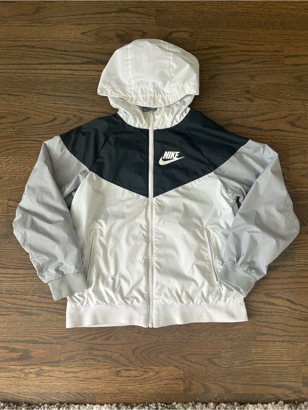 Boys Nike White and Black Hooded Windbreaker